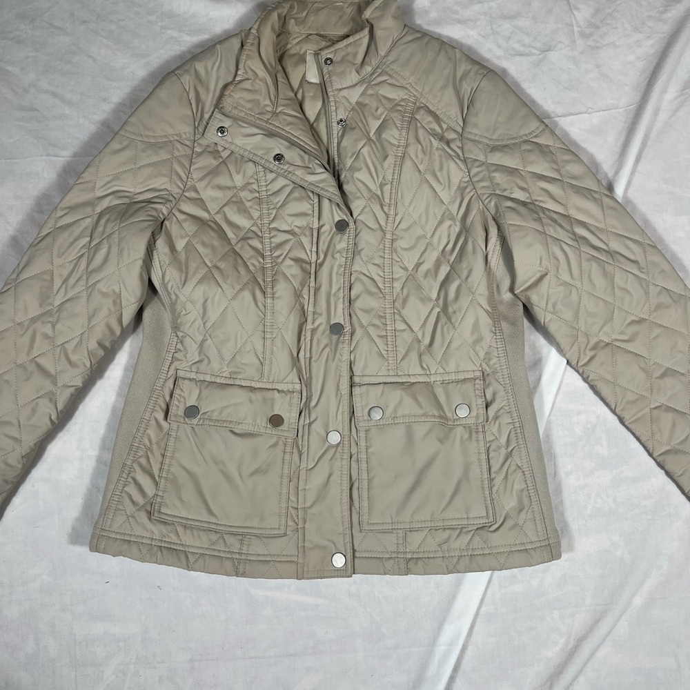 A new day Women's Quilted Jacket - Beige amazing condition